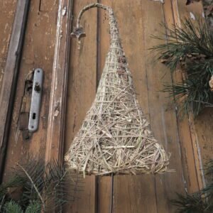 31 - Choinka z siana (Stożkowa)