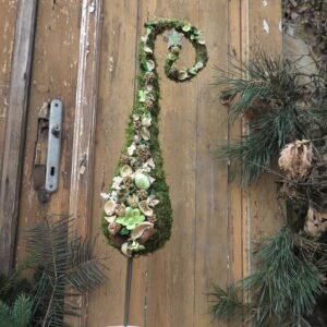 42 - Choinka z siana (Zakręcona)